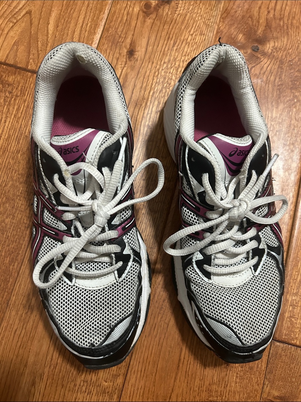 ASICS Women's White and Purple Athletic Running Shoes